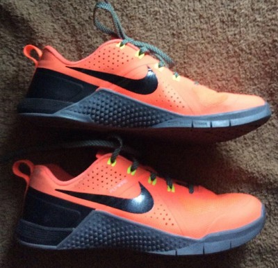 nike trainers black and orange