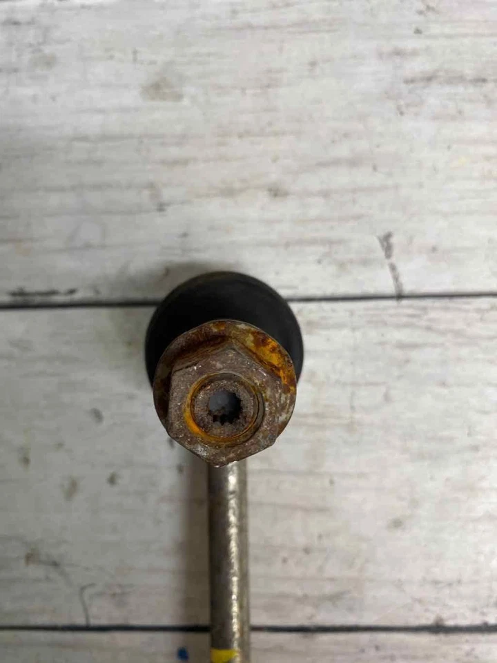 2015 VOLKSWAGEN JETTA БЕЗ GLI ПРАВЫЙ ВНЕШНИЙ АНКЕРНЫЙ СТЕРЖЕНЬ ПОД ПРАВУЮ РУКУ - Изображение 4 из 4