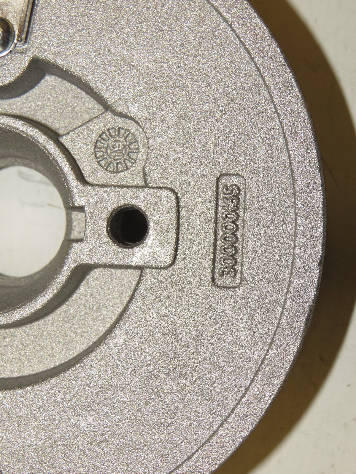 Whirlpool WFG320M0BS3 Range Oven Burner Base 300000165 eBay