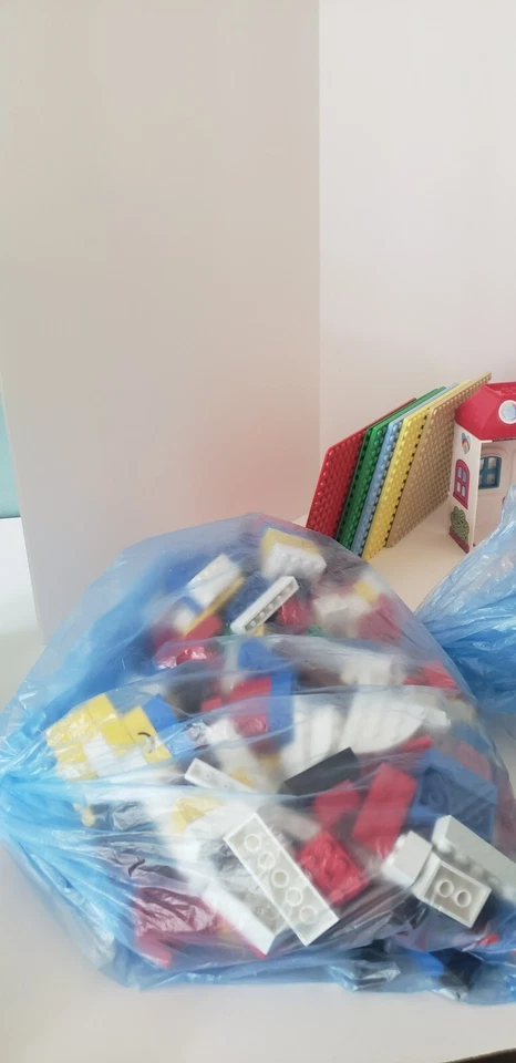 Lego - Bright Colors, Base Plates, Windows, Decorative + Hello Kitty Duplo House - Image 3 of 4