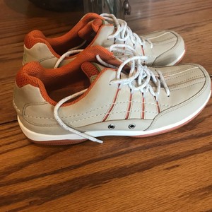 sperry top sider tennis shoes