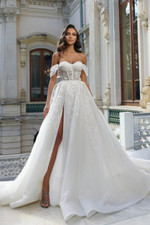Sexy A Line Wedding Dress Sequins Sweetheart Sleeveless Bride Gowns Off Shoulder