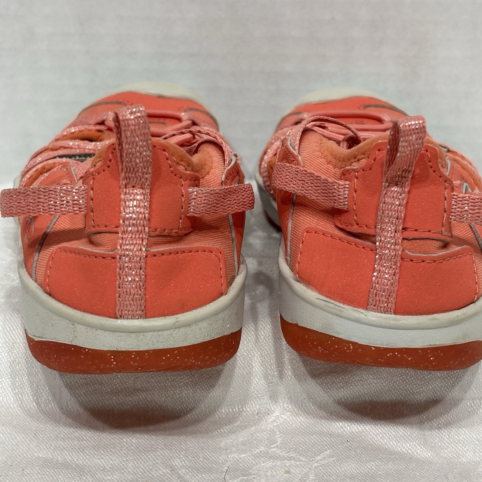 Keen MOXIE Sandali da trekking impermeabili giovani 3 coralli scintille comodi punta chiusa