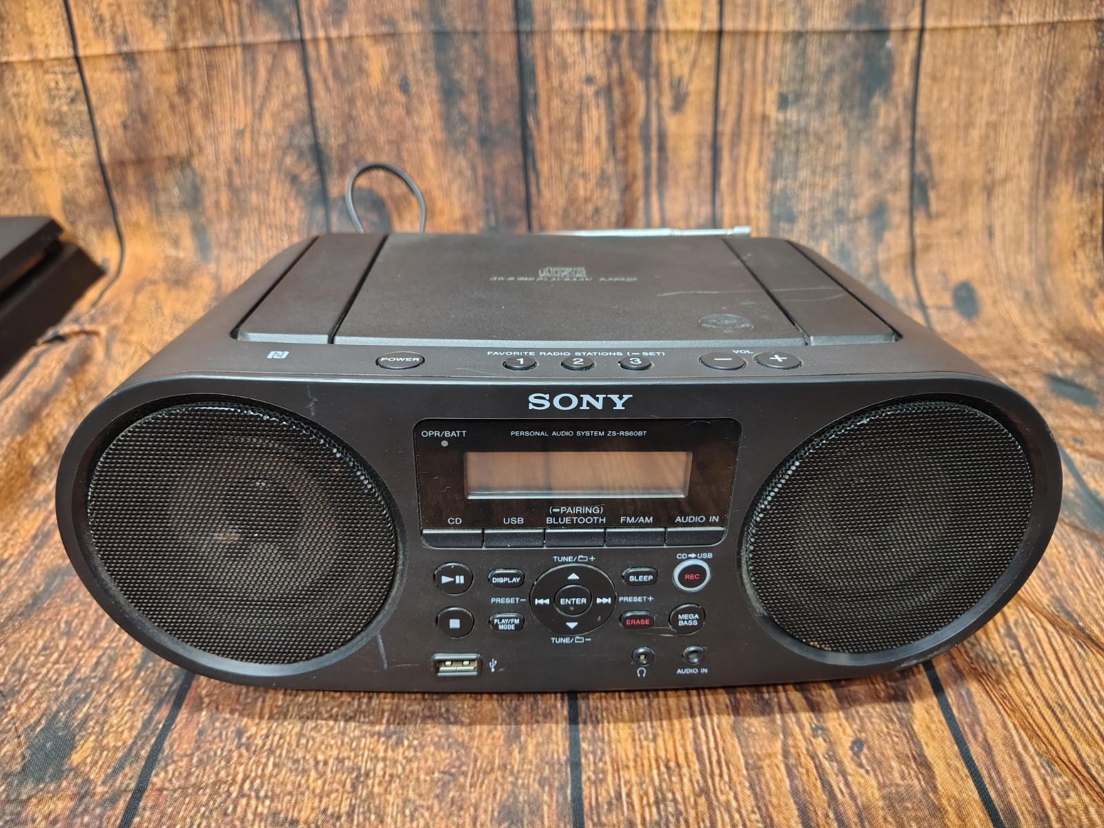 Sony ZS-RS60BT CD Boombox Bluetooth USB Recording AM/FM Radi