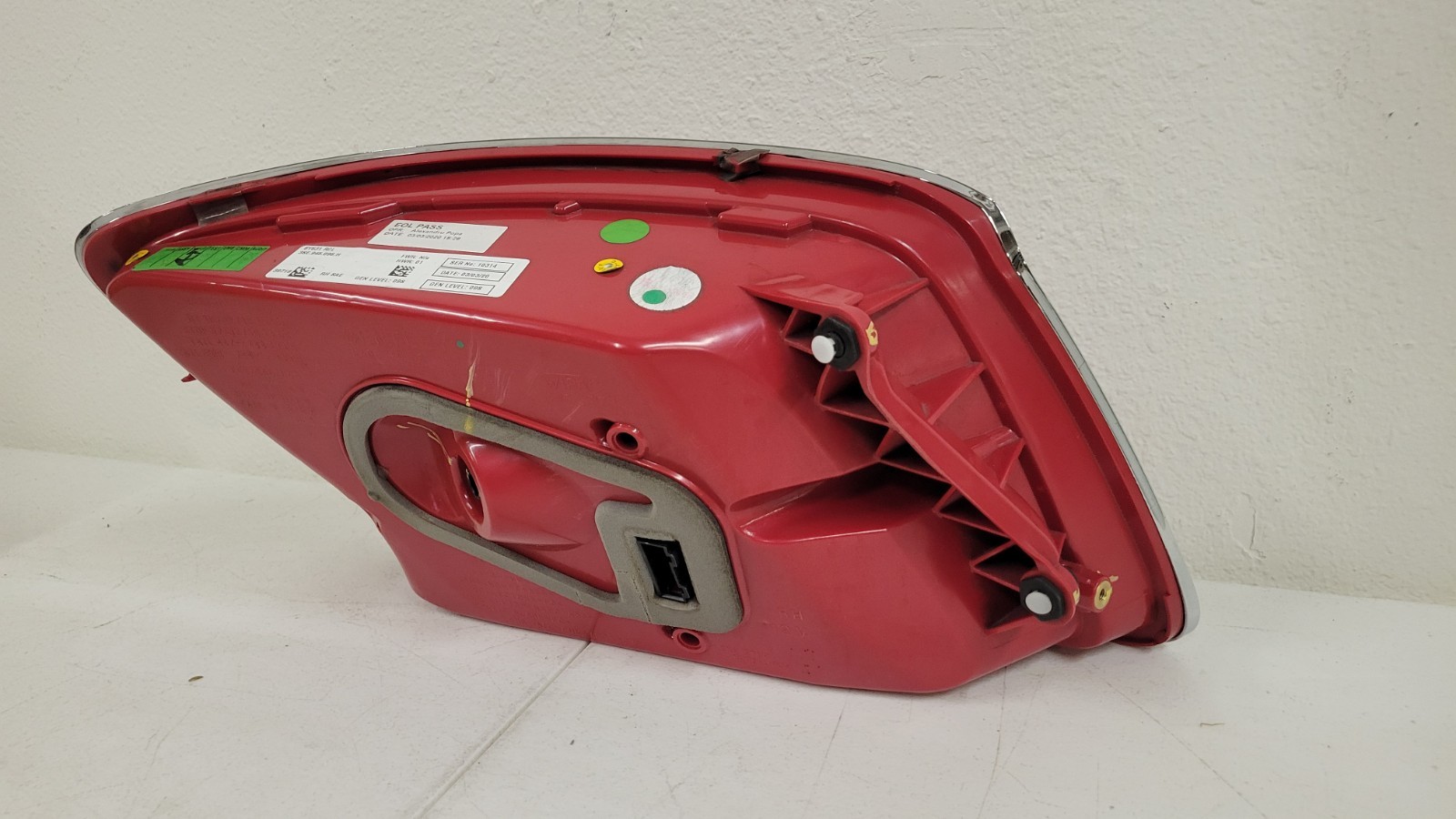 2020 2021 2022 2023 BENTLEY FLYING SPUR RIGHT SIDE TAILLGHT OEM 3SE945096H