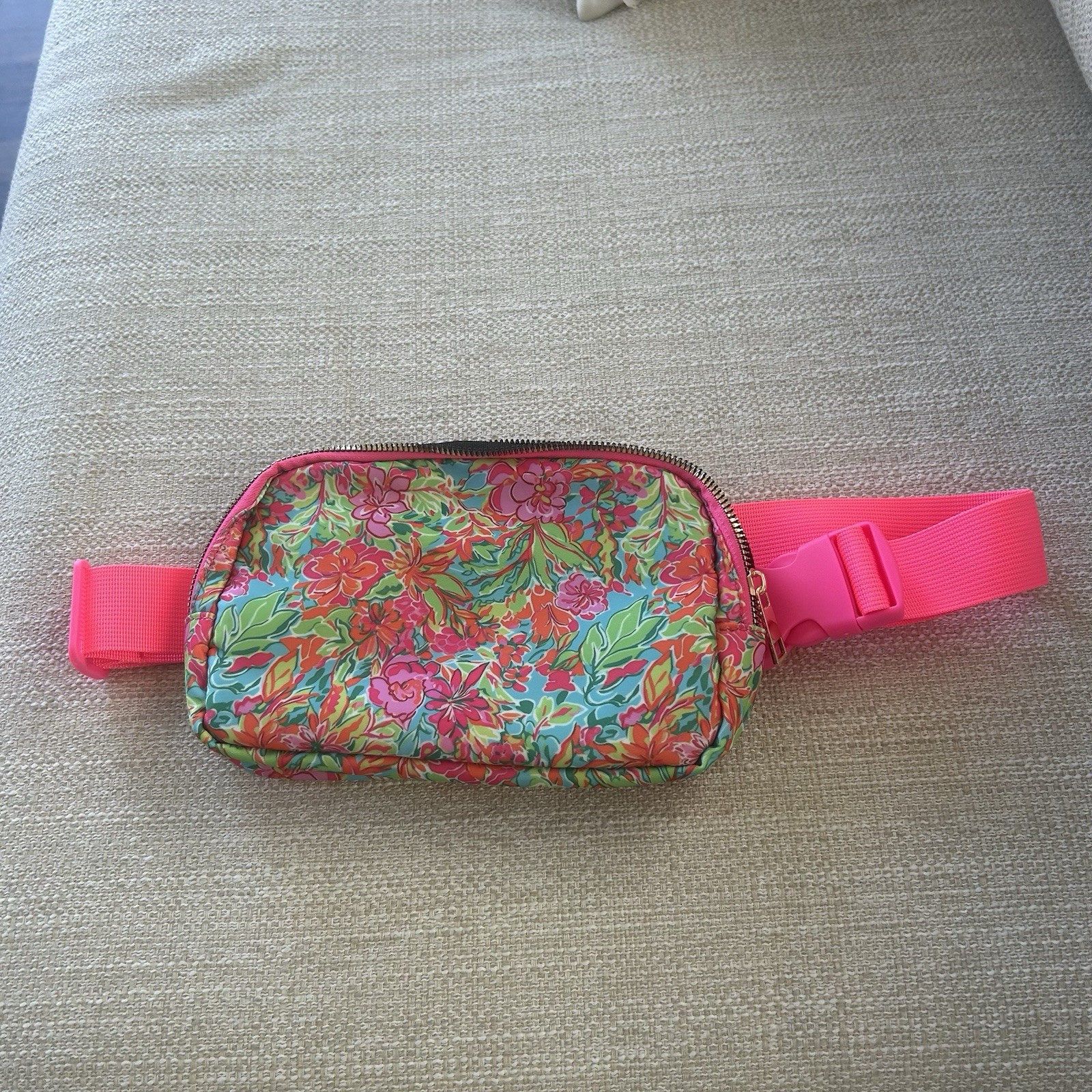 Pink Floral Women’s Crossbody Belt Bag W/ 4 Pockets And Adjustable Strap - NWOT