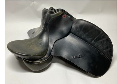 Leder Albion SLK Dressursattel 17'' M HH