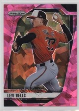 2025 Panini Prizm Pink Ice Prizm Levi Wells #68 1pi0