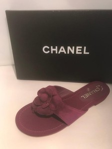 chanel flower slides