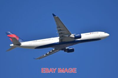 FOTO FLUGZEUG AIRBUS A330-323 'N813NW / 3313' DELTA C/N 799 GEBAUT 2006 GESEHEN D