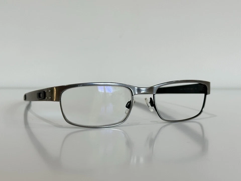 Marco de gafas Oakley 22-200 placa de metal rectangular cromado claro 53-18-140 Foto 3 de 4