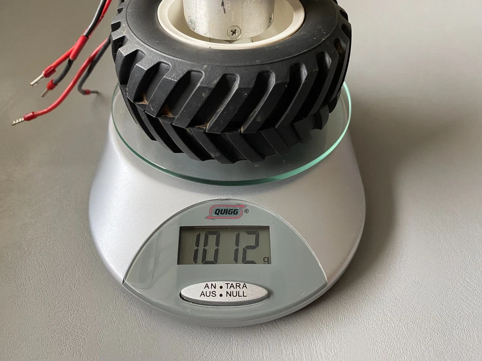 motorisierte Antriebsachsen für Bau- oder Landmaschinen mit Felgen und Reifen - Bild 4 von 4