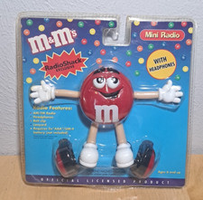 BRAND NEW Sealed M M's Mini AM/FM Radio w/Headphones Radio Shack Exclusive