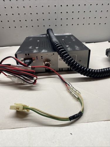 RoadKing RKCB Classic 40 Channel CB Radio - Picture 3 of 5