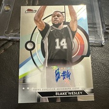 2023-24 Topps Finest Blake Wesley Base Auto #FA-BW San Antonio Spurs