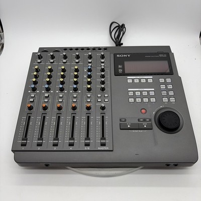 Untested Sony MDM-X4 VINTAGE Minidisc 4 Track Recorder - Display Works/Powers On