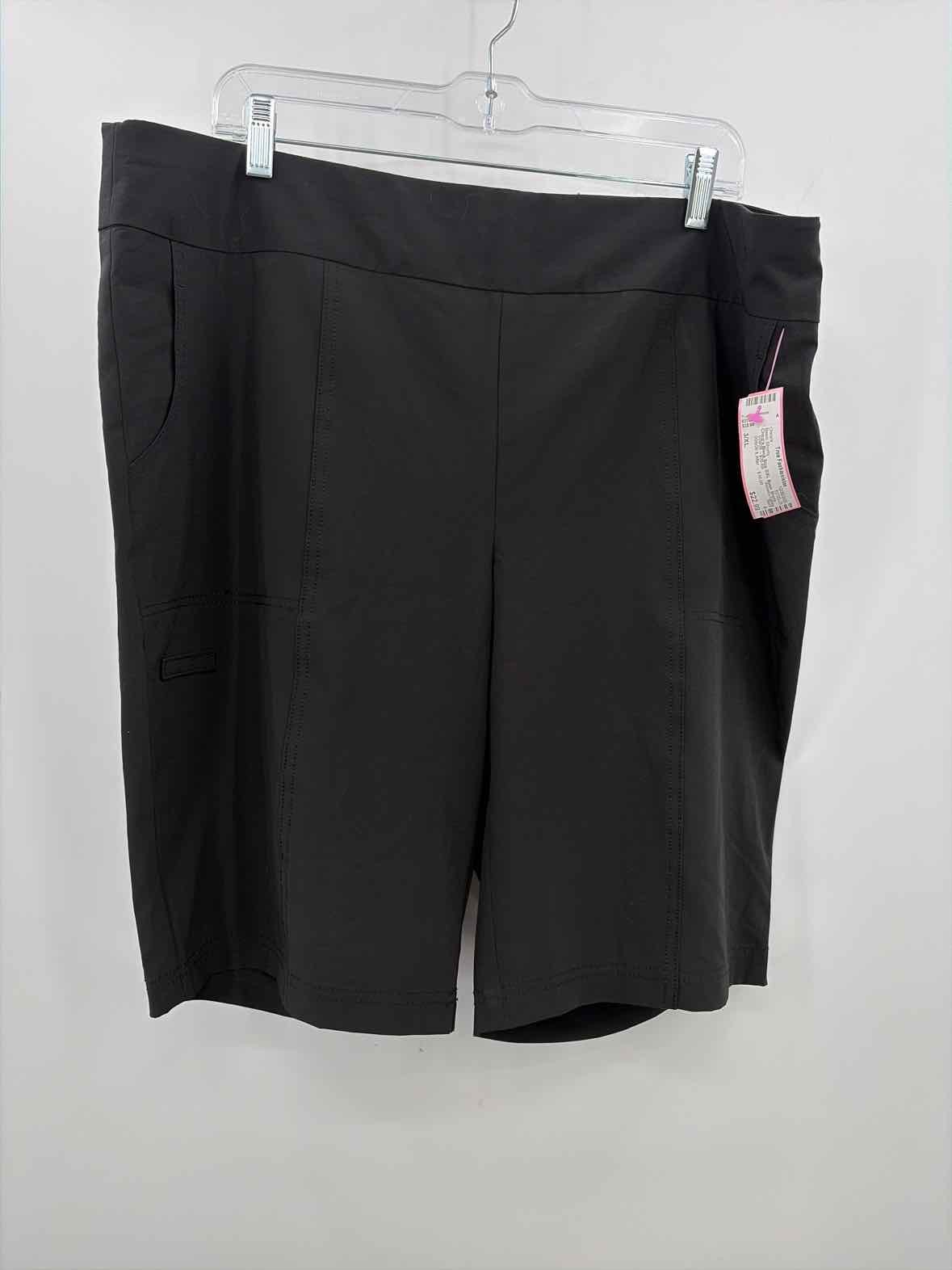 Pre-Owned Chico's Black Size 3/XL Basic Shorts - image 1