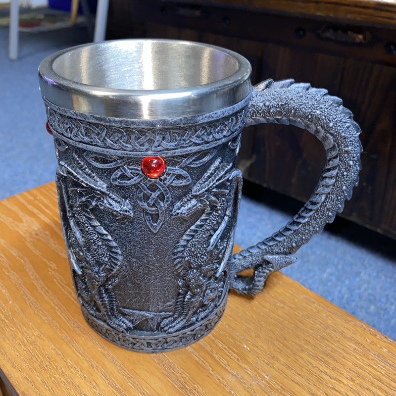 Nemesis Now NEM3731 Black Wing Tankard Mug 16 Oz