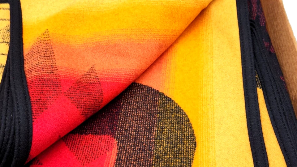 Pendleton Limited Edition Star Wars Blanket New W/ Tags and Original Box + COA! - Image 3 of 4