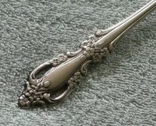 RAPHAEL - Distinction Deluxe Stainless by ONEIDA  Flatware / Silverware - CHOICE