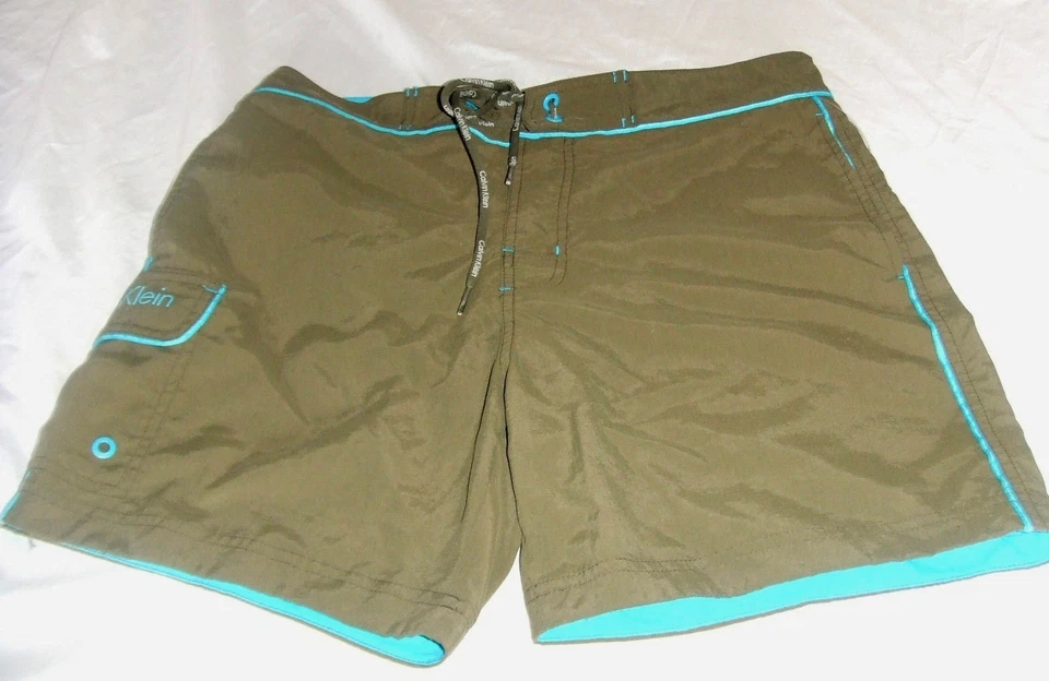 CALVIN KLEIN SHORT DE BAIN HOMME TAILLE S KAKI - Photo 3/4