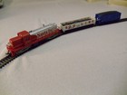 H.O. Scale 2 Lifelike Train Cars & One Santa Fe Diesel Dummy Engine from 1970's — photo 8