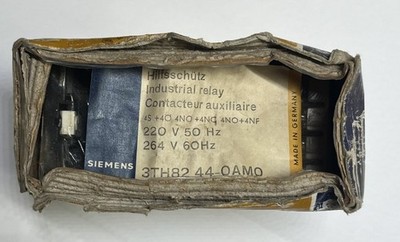 Siemens Hilfsschütz 220V 3TH82 44-0AM0