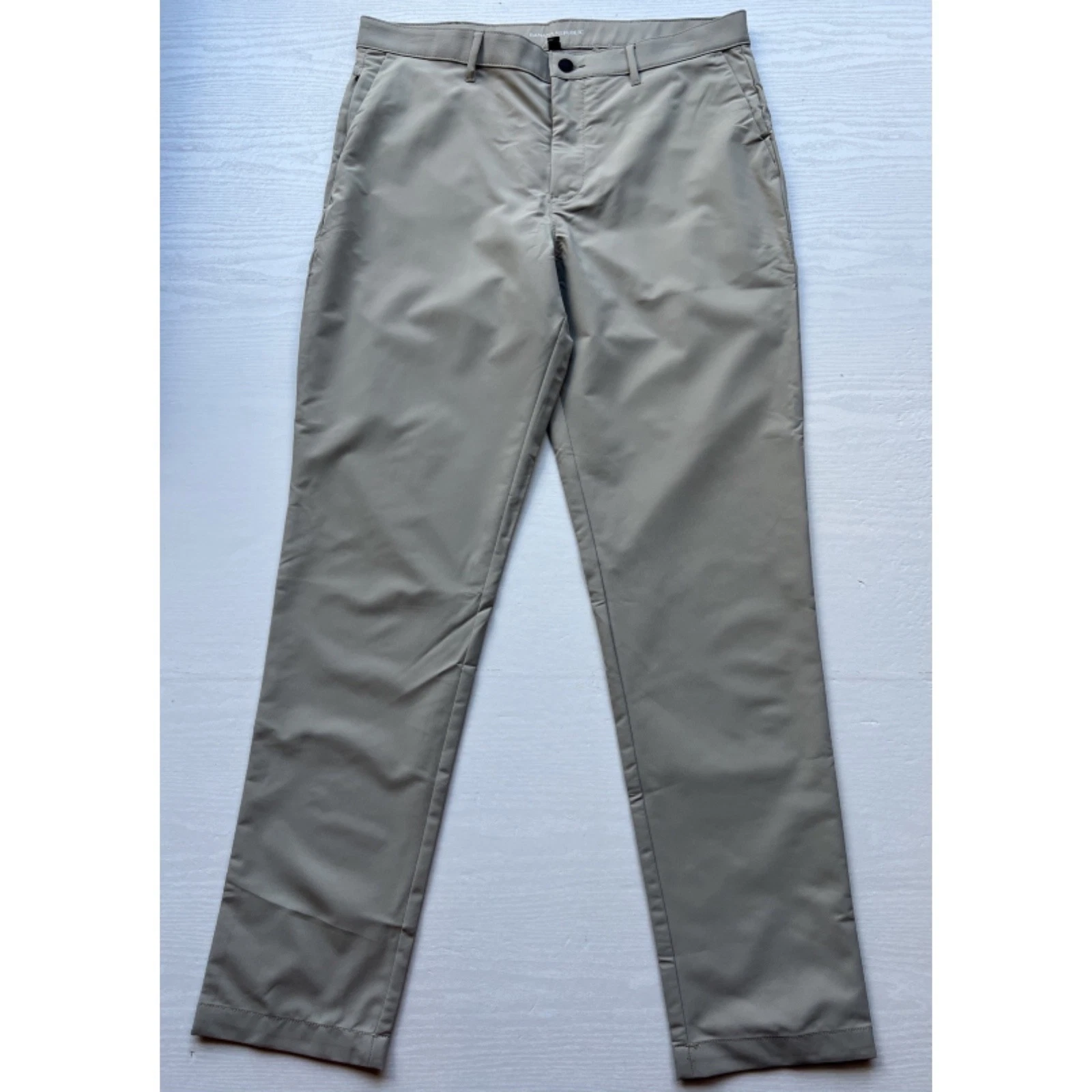 Banana Republic City Pants Mens 36x34 Khaki Slim Fit Tech Chino NWT