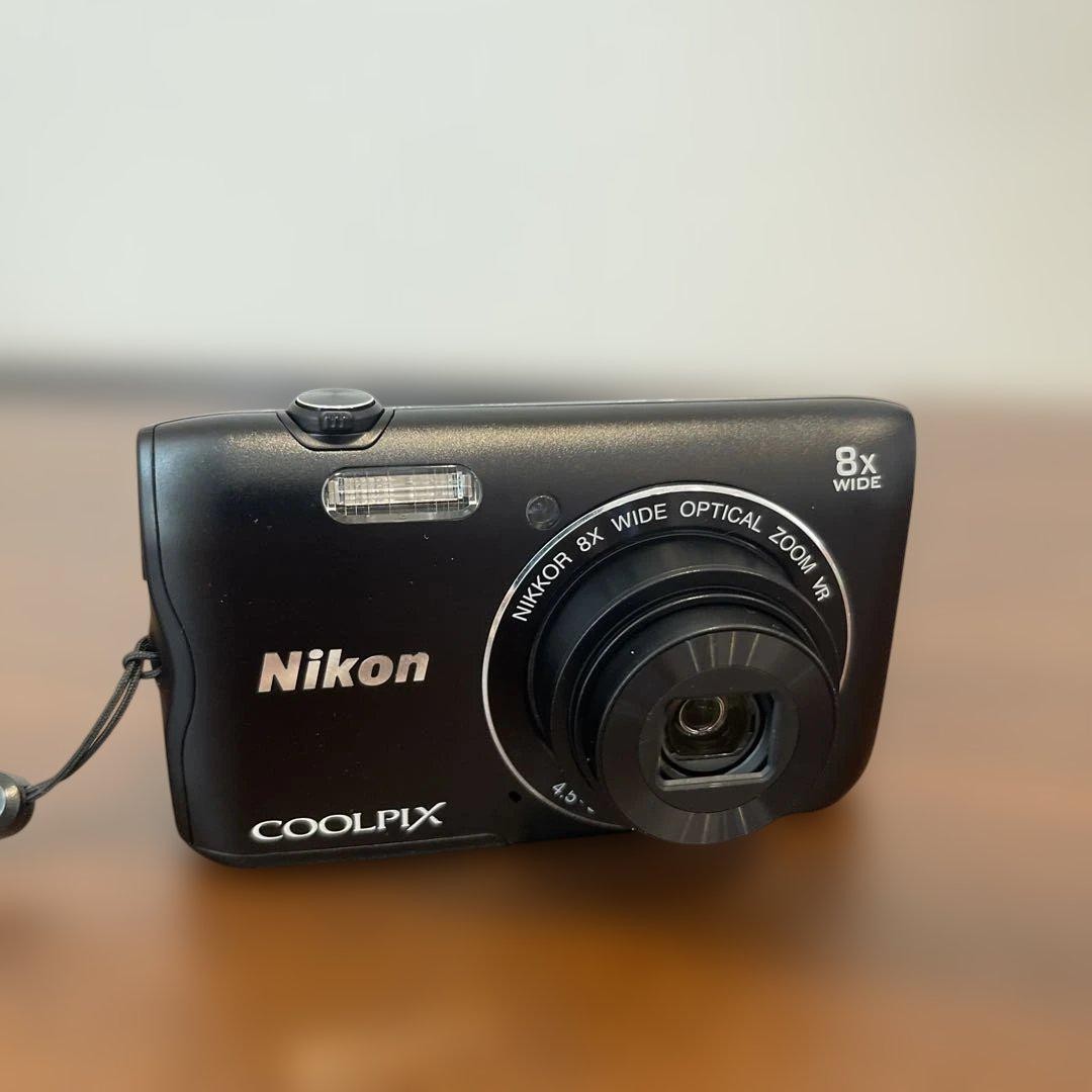 Nikon Coolpix A300 Digital Camera 20.1 MP 8x Optical Zoom Built-in