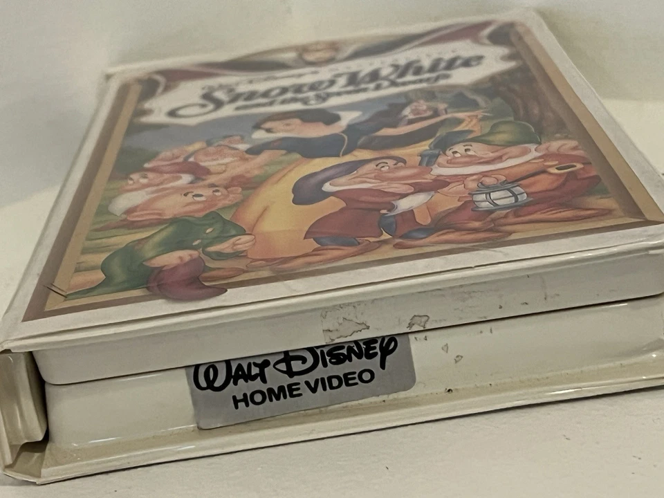 SNOW WHITE AND THE SEVEN DWARFS Walt Disney's Masterpiece Collection RARE - Image 4 of 4