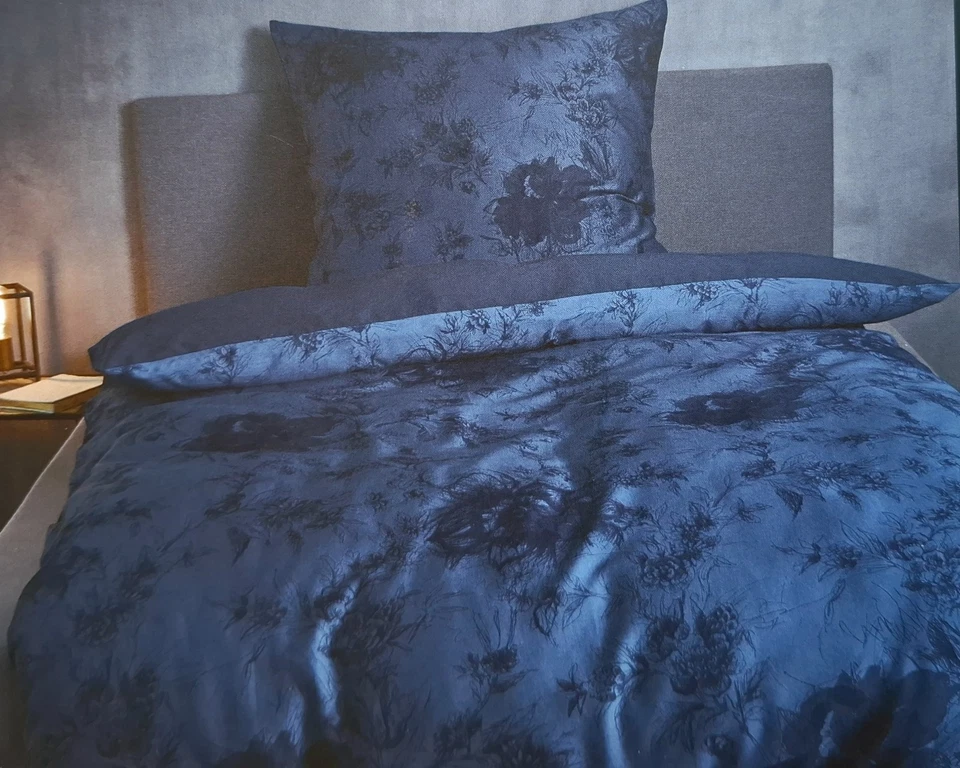 Looks by Wolfgang Joop Mako-Satin Wende Bettwäsche Set 155 x 220 cm Navy Blumen - Bild 1 von 1