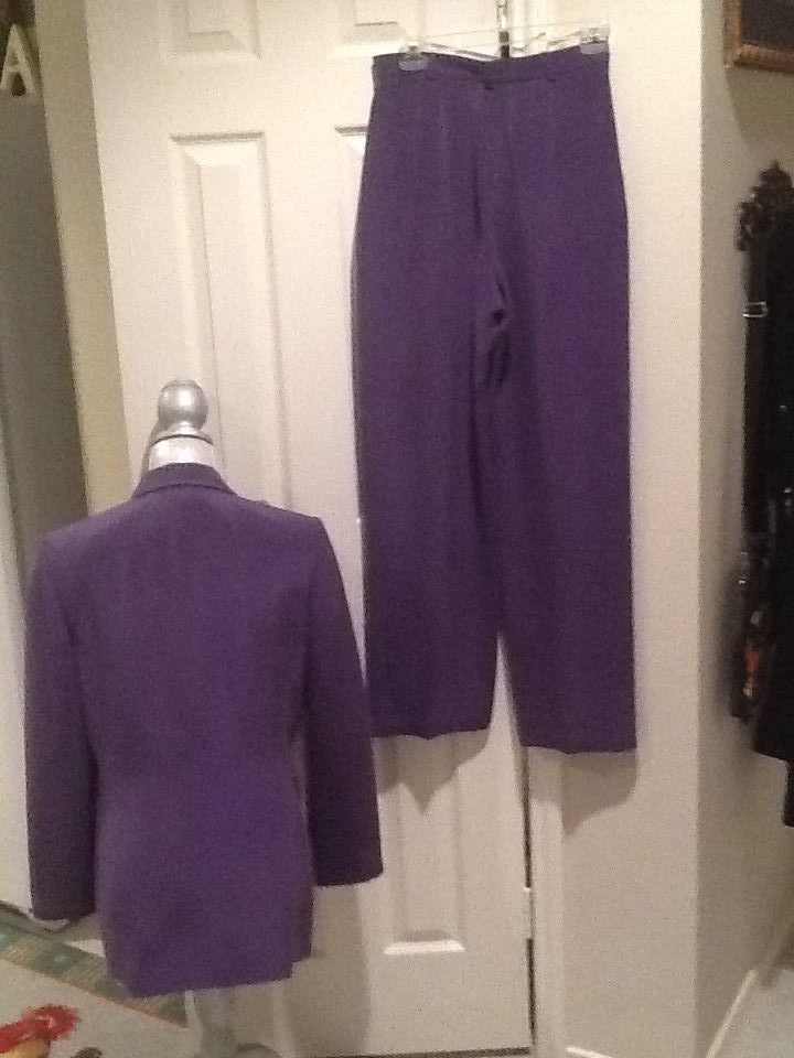 Women's Josephine Chaus PURPLE SILK Jacket Pant Suit Size 6 MINT image 4