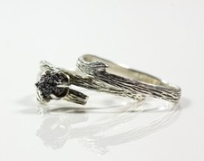 Anillo de rama con diamante negro en bruto - Conjunto de anillo de ramita de plata de ley u oro de 14K