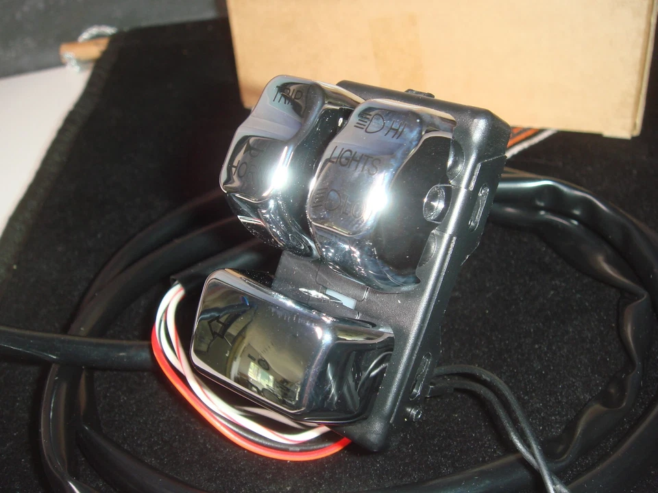 Interruptor de control de manillar Harley FLST FXD XL FXST cromado izquierdo V-Twin 32-1648 Y1 Foto 3 de 4