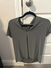 Buffalo Ladies' V-Neck Short Sleeve Blouse Size LG Large Grey New Never Worn