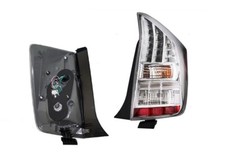 TAIL LIGHT RIGHT HAND SIDE FOR TOYOTA PRIUS ZVW30 SERIES 1 2009-2011