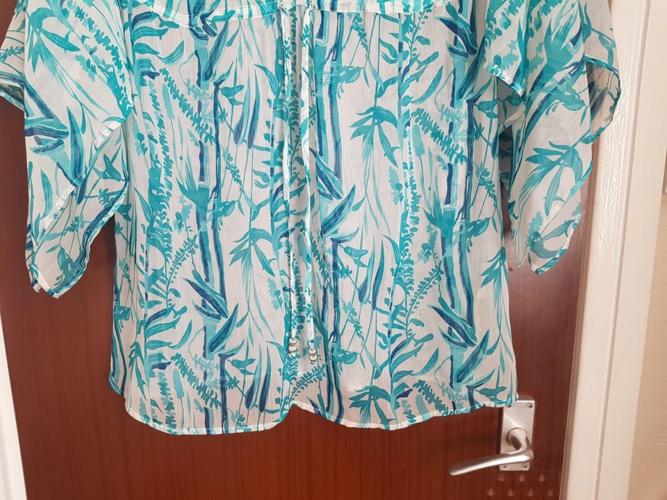 Debenhams The Collection Roman Green Floral Print Blouse  Size 10 Sequins - Image 2 of 4