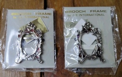 VTG NOS Brooch Photo Frame by A K International New On Card Pin Silver Set Of 2