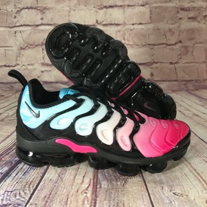 vapormax plus feminino rosa