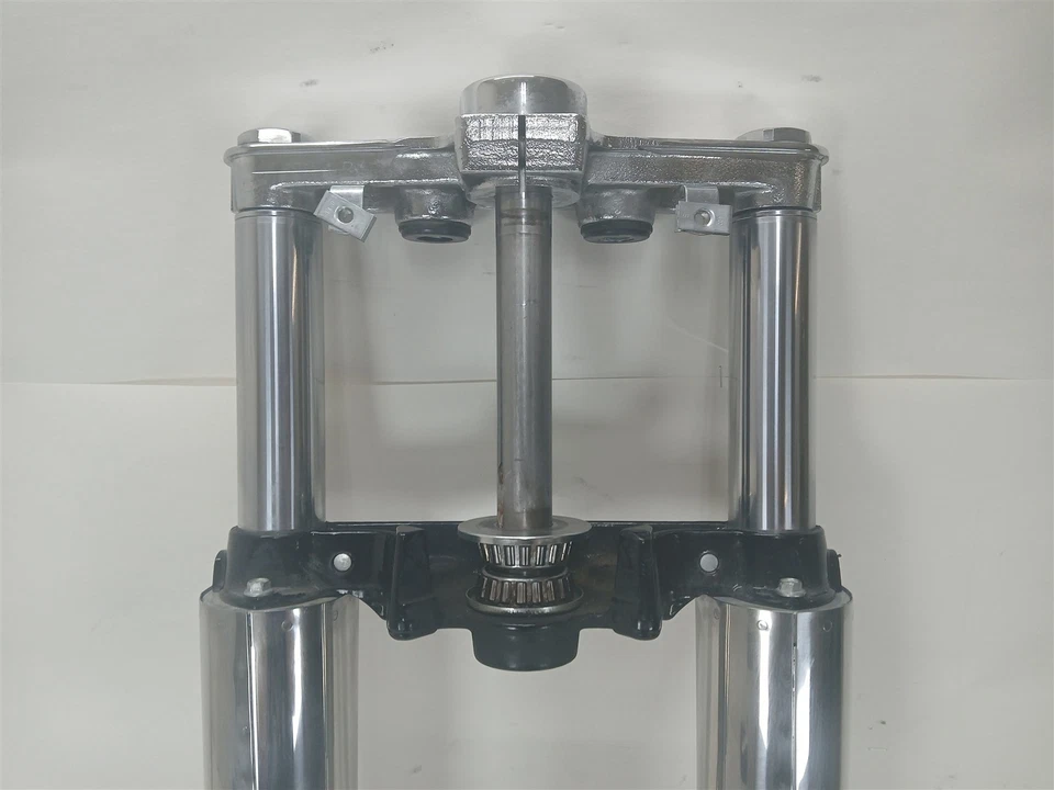 Harley-Davidson Softail FLS 2015 horquillas triple árbol suspensión delantera Foto 2 de 4