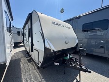 2017 Pacific Coachworks MIGHTY LIGHT 16RB