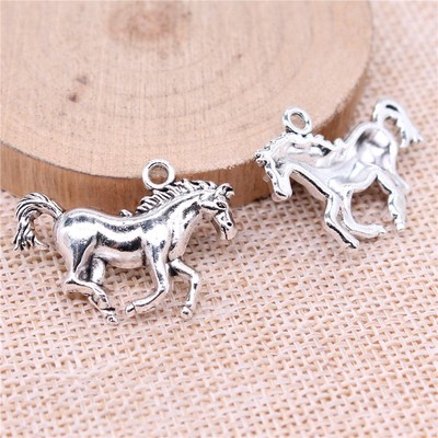 3 or 7PCS Antique Silver Tone HORSE Charm Pendant, Animal Charms GGS272