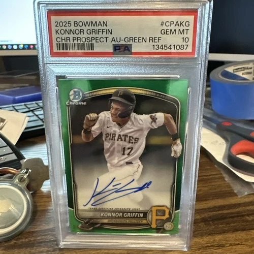 2025 Bowman Chrome Konnor Griffin Green Refractor Auto #/99 PSA 10