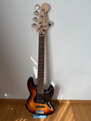 Ausgezeichneter Squier Affinity Jazz Bass V Endpreis