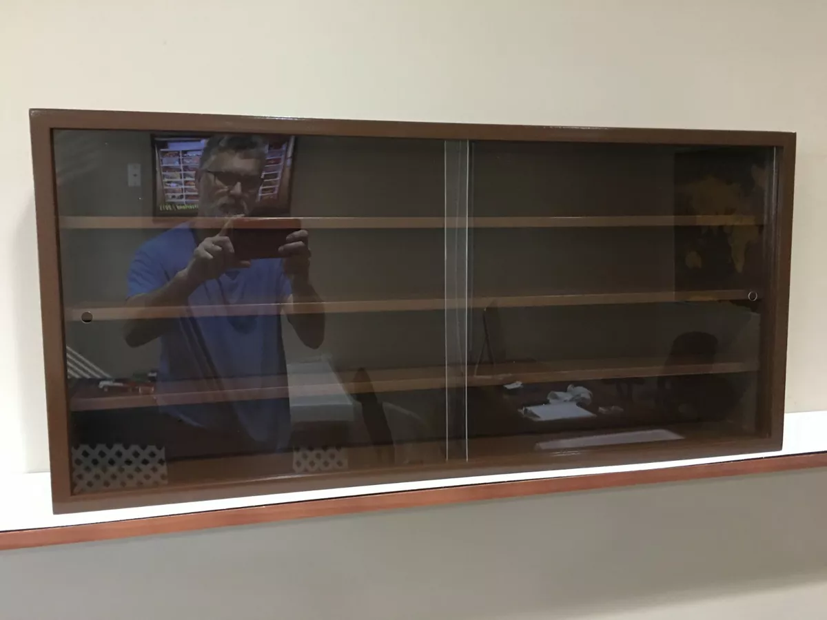 Shelves to cheap display collectibles