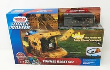 Fisher-Price Thomas  Friends TrackMaster Tunnel Blast Set New Free Shipping