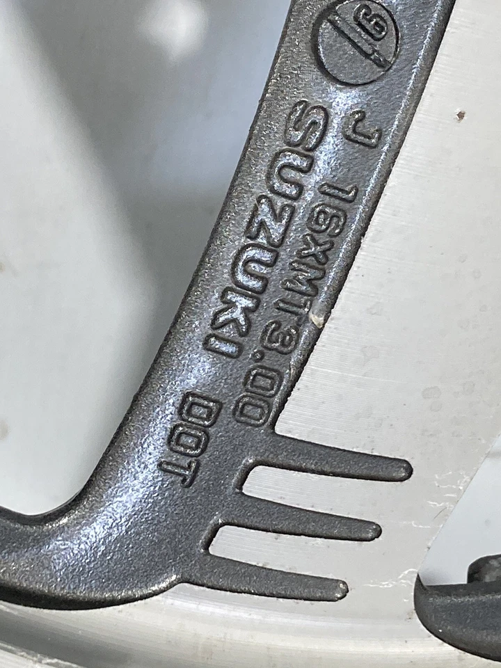 2000 Suzuki Marauder 800 Wheel Set (Front Tire Dry Has Rot, Rear Is Good) (OEM) - Изображение 4 из 4