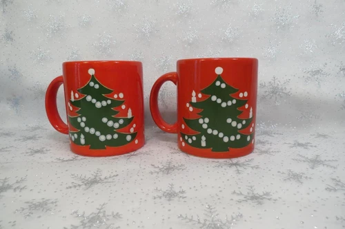 SET OF 2 WAECHTERSBACH RED CHRISTMAS TREE MUGS GERMANY