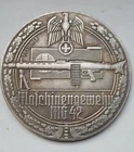 WW2 Machine gun MG 42 German Military Table desk medal