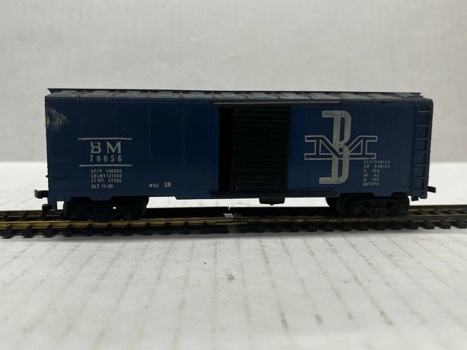 Mantua HO Scale Boston & Maine 40'  Single Door Box Car BM 70056 Model Train Car - Image 4 of 4